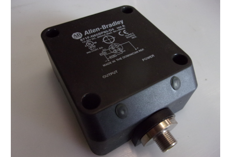 Allen Bradley   871F-N65BP80-D4 Proximity Sensor 